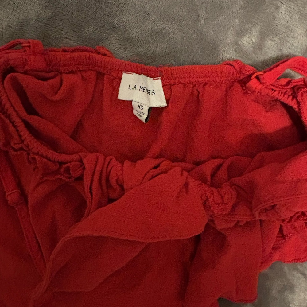 La Hearts Scarlet Ruffled Top - Picture 3 of 3